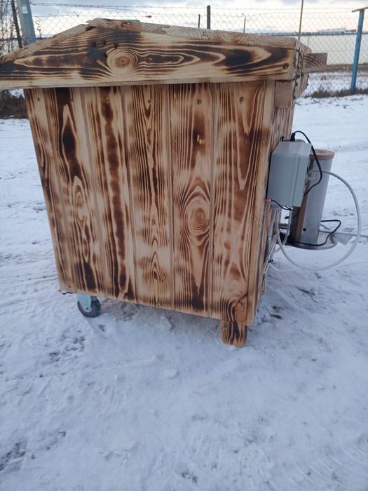 Wędzarnia elektryczna z termostatem,termoobiegiem i wytwornicą dymu