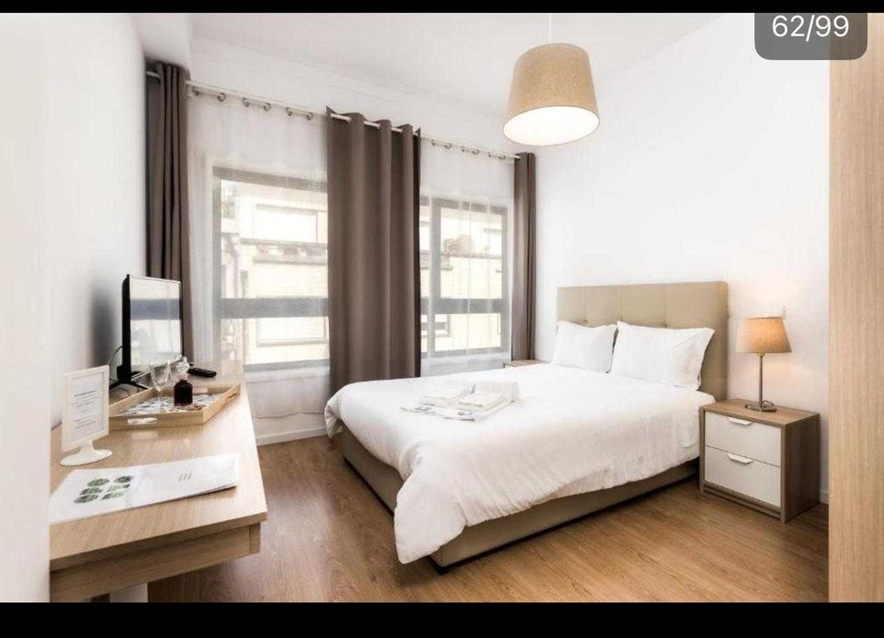 Arrendamento quarto centro Porto por 4 meses ou menos.