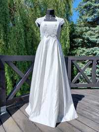 Nowa elegancka suknia ślubna w stylu empire