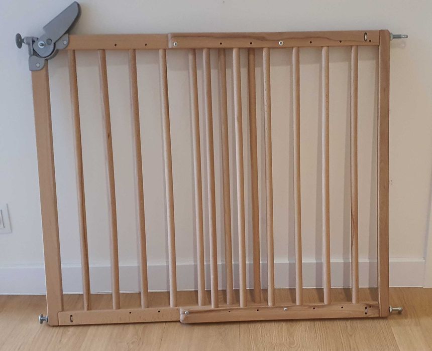 Barierka / Bramka zabezpieczająca na schody, regulowana