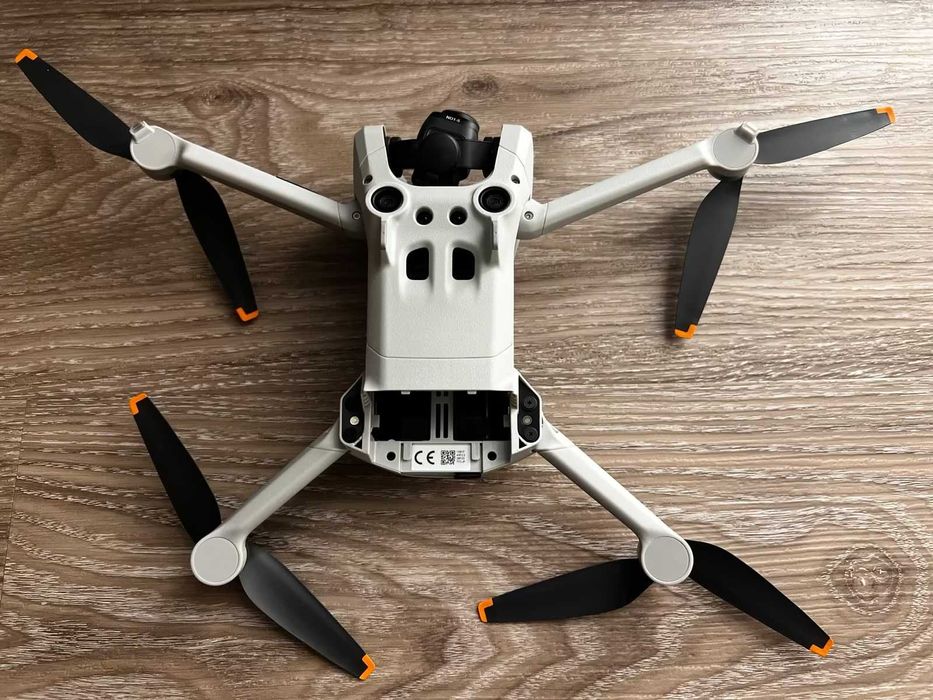 DJI Mini 3 Pro + zestaw akcesoriów – stan idealny!