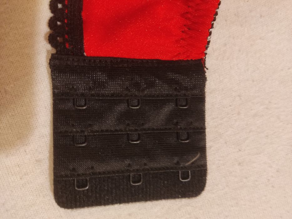 Pas do pończoch nylonowych