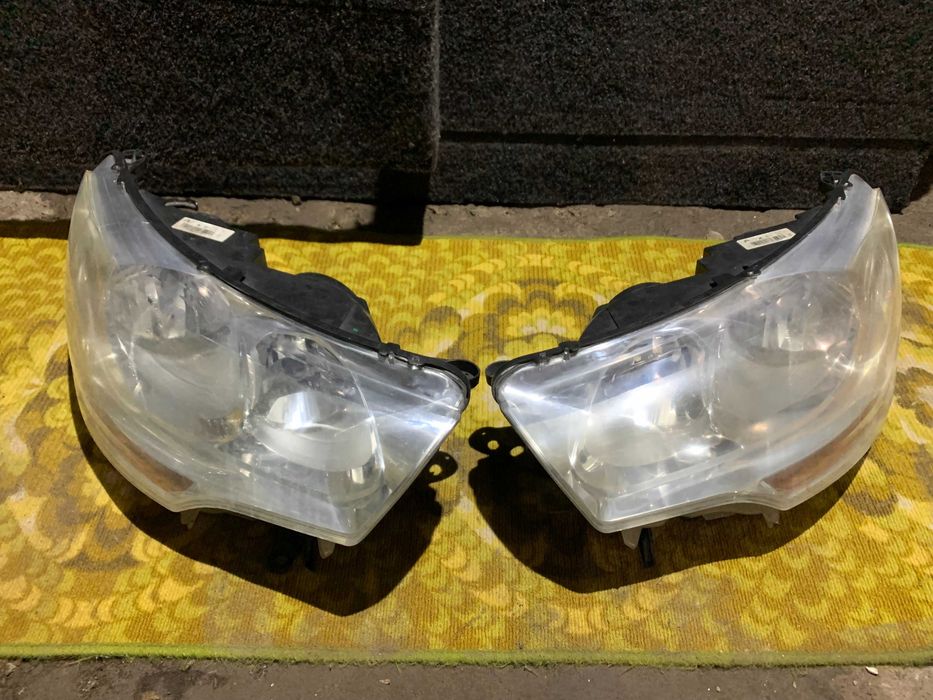 Фари Citroen C4B7 Сітроен с4б7 Фари права -ліва оригінал Європа