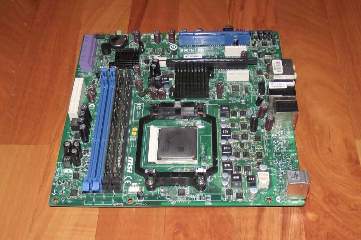 Płyta główna MSI MS-7646 + procesor AMD Athlon II X3 435
