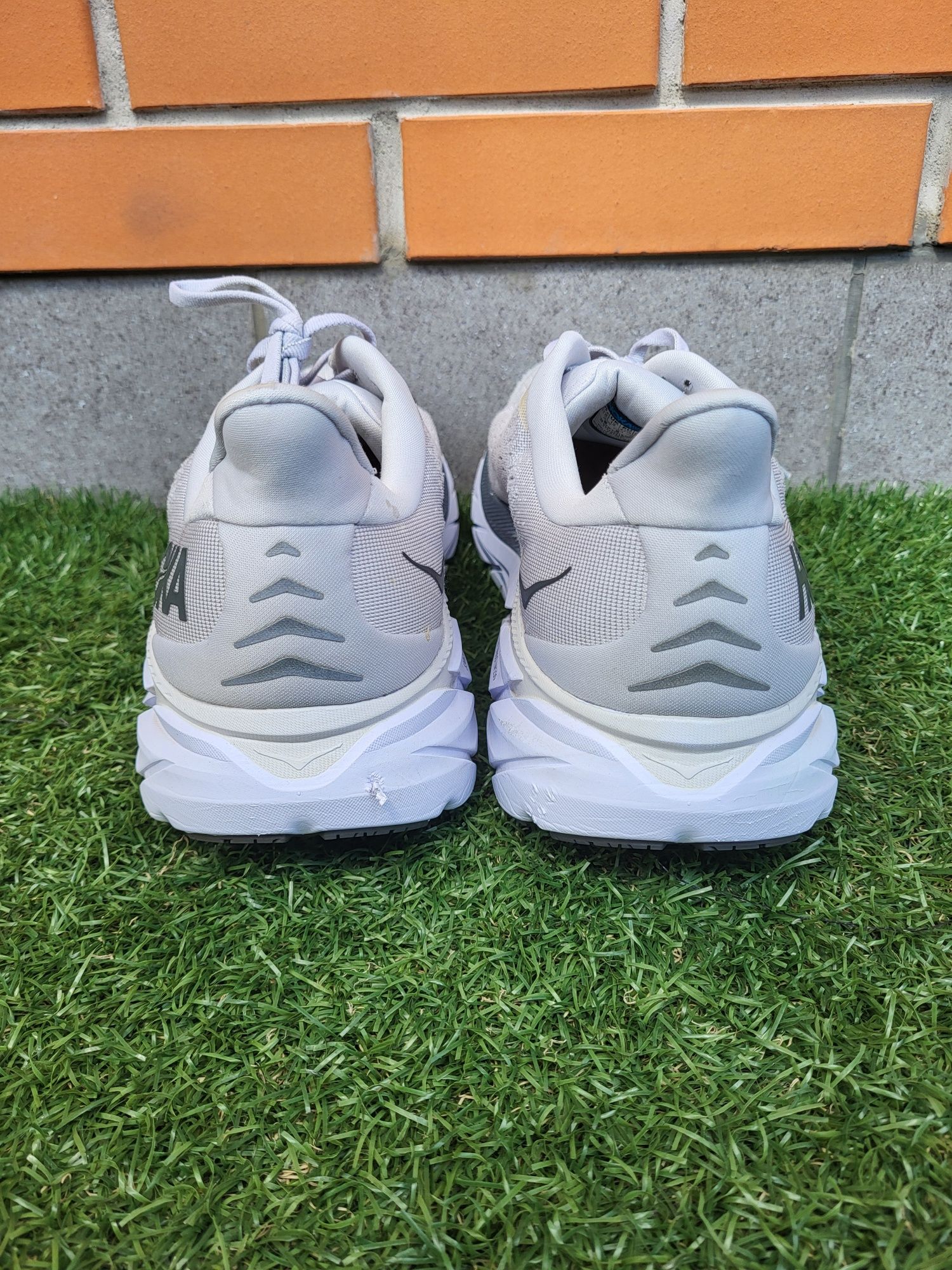 Buty Hoka Clifton 8