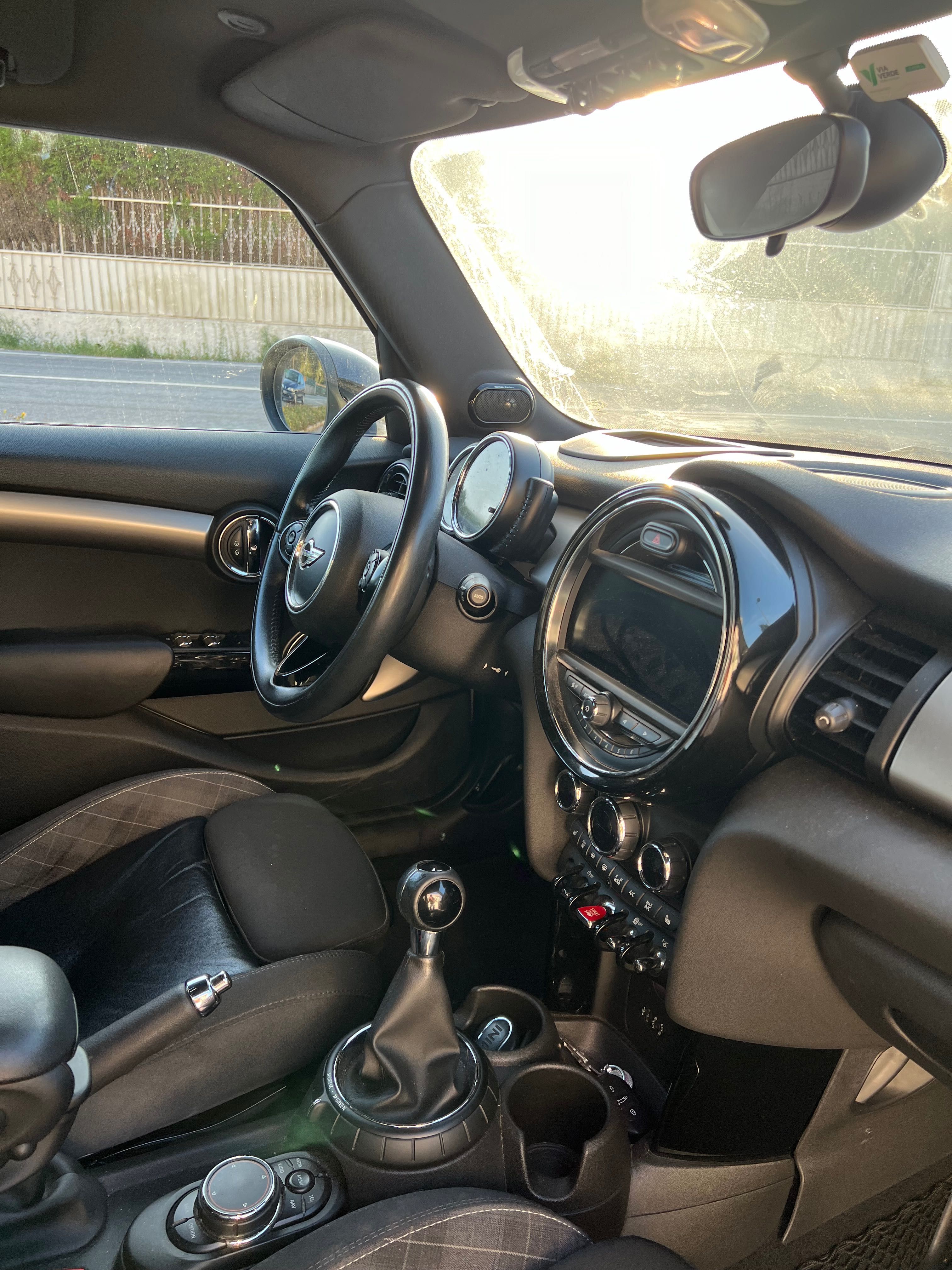 Mini Cooper D 5 Portas