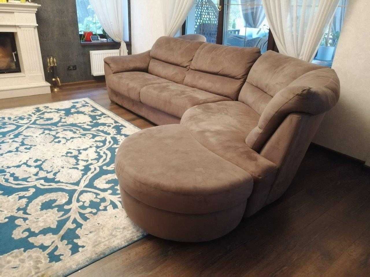 Продам угловой, раскладной диван.