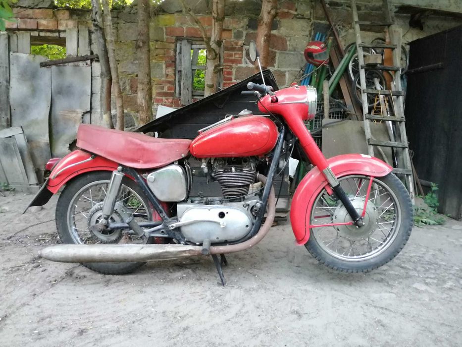 Kultowy Junak M 10
