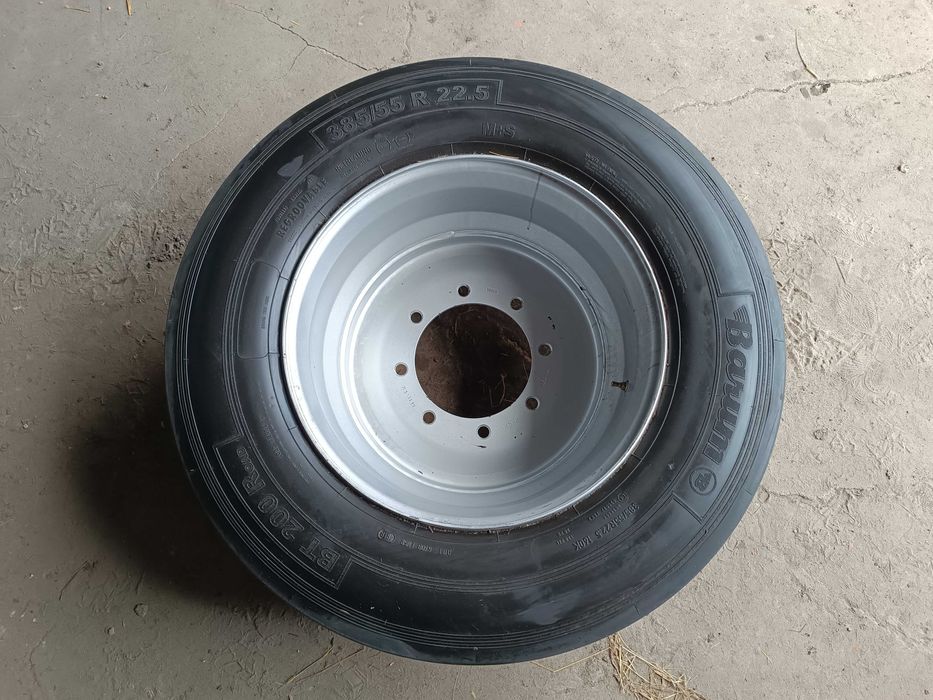 Koło do przyczepy rolniczej 385/55 R22.5 8 otworów