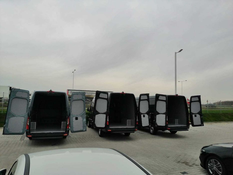 Mercedes Sprinter L3H2 Profesjonalne zabudowy samochodów dostawczych