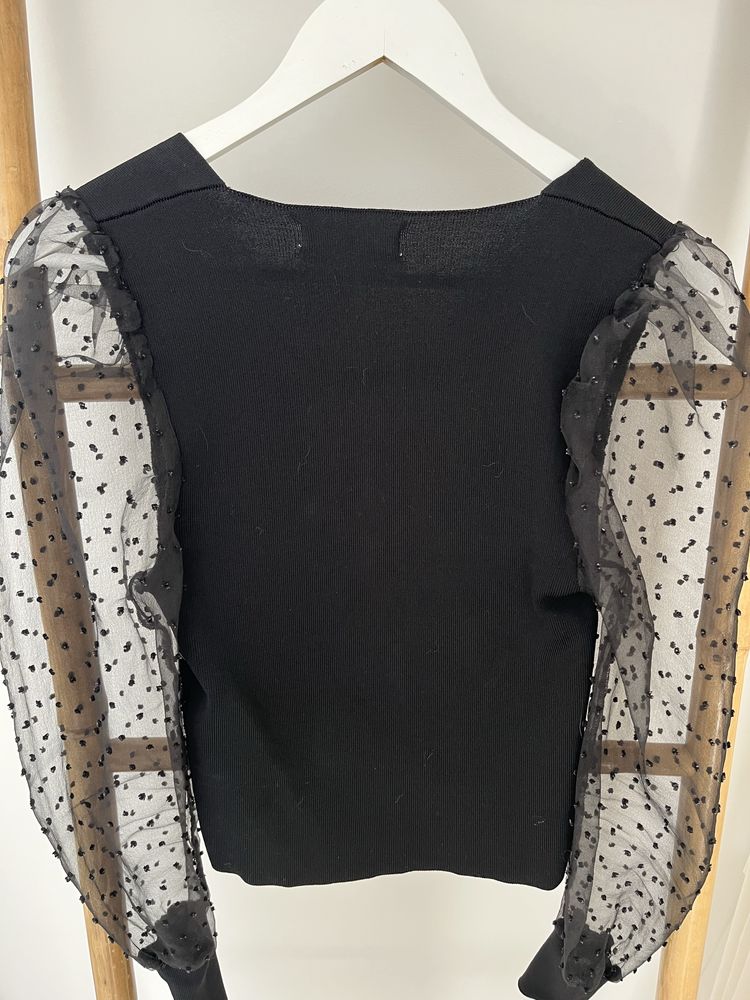 Camisola Preta MNG com Mangas em Tule e Bolinhas