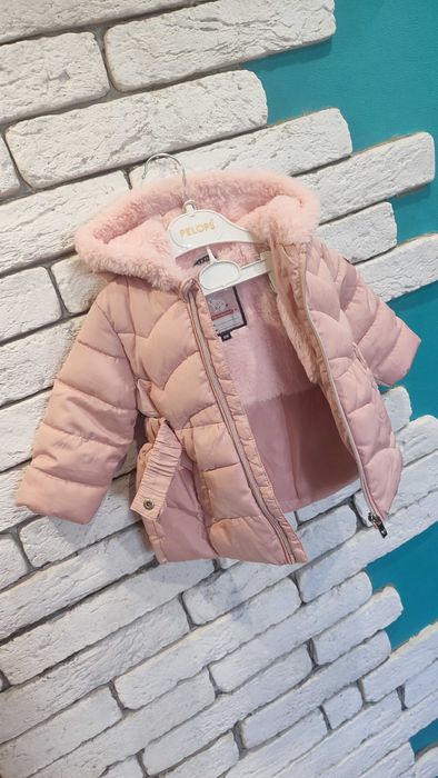 Тепла куртка на дівчинку 68
