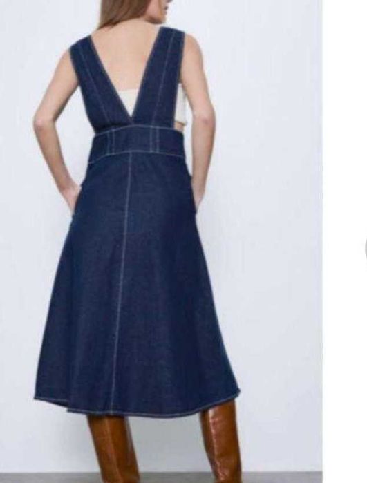 Стильний джинсовий сарафан Zara із глибоким вирізом, оригінал.