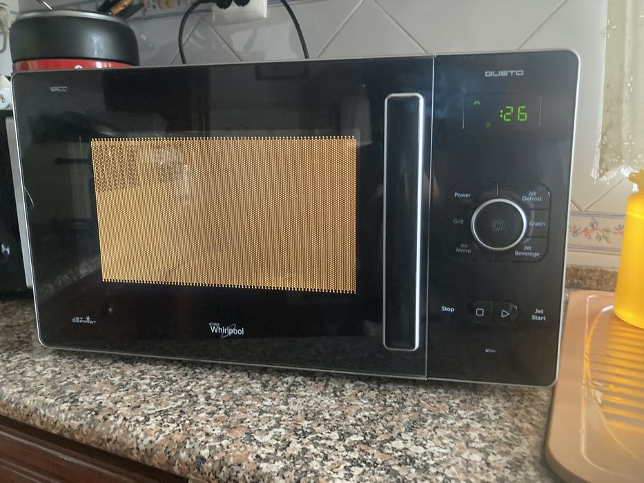 Microondas Gusto whirlpool como novo com grill