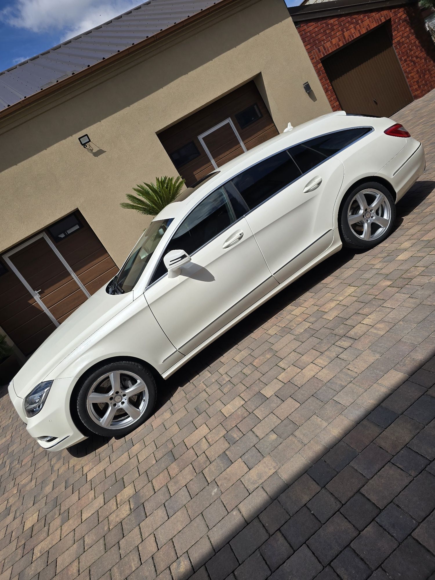 Mercesdes - Benz - CLS 350 cdi 264 KM 7g-tronic 2014