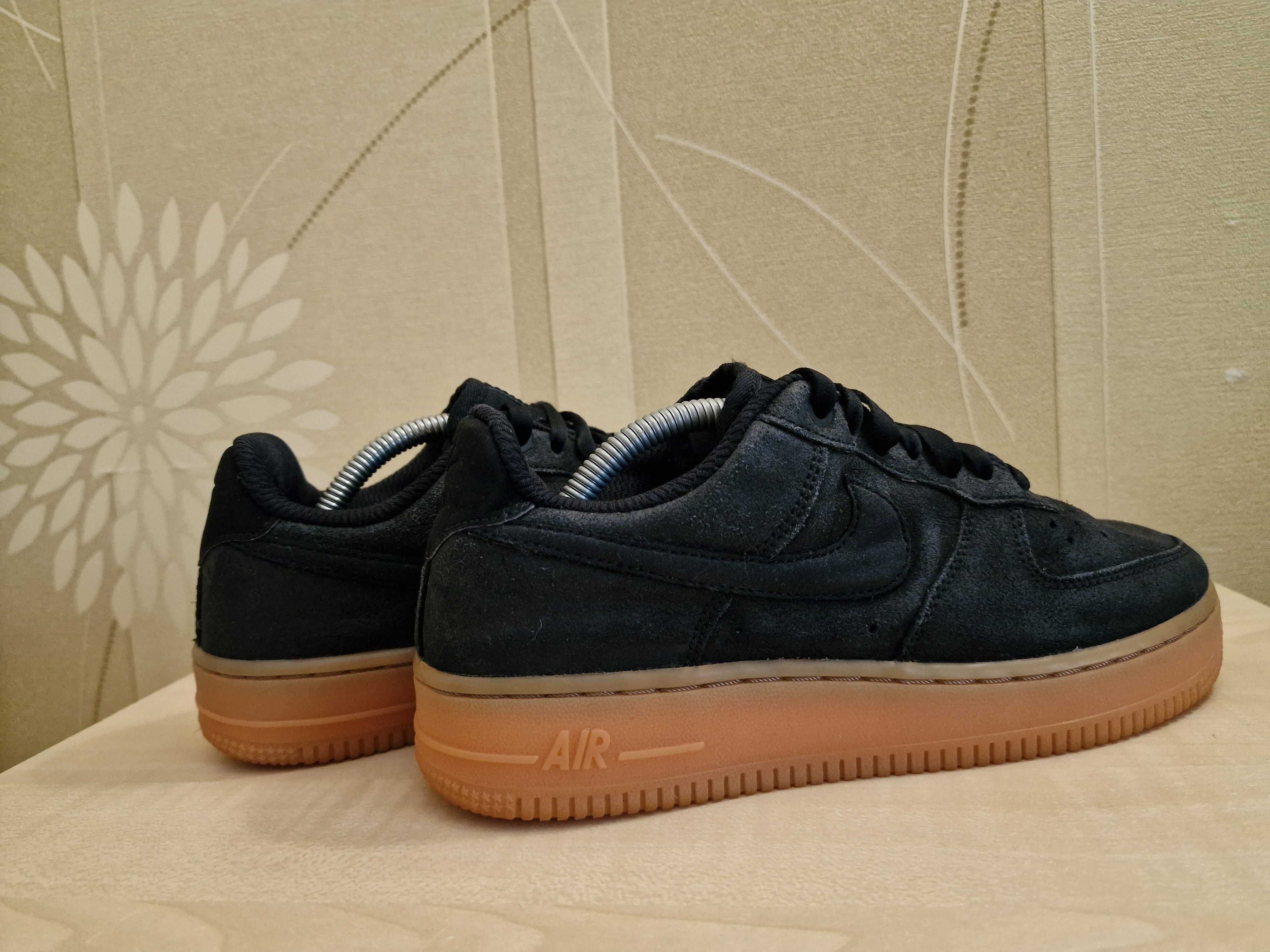 Кросівки Nike Air Force 1 '07 Se оригінал розмір 38