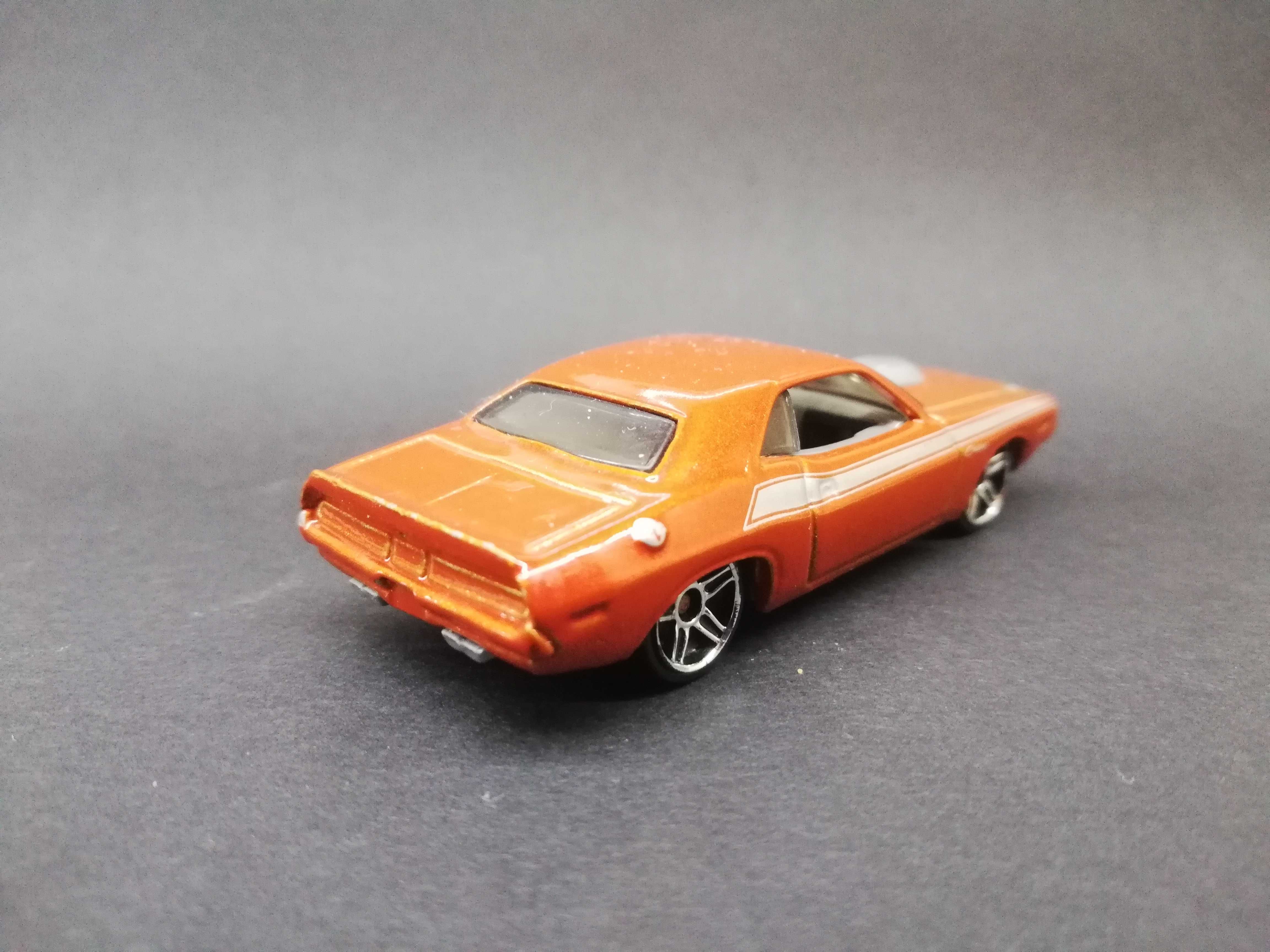 Resorak Hot Wheels '70 Dodge Challenger (2008)