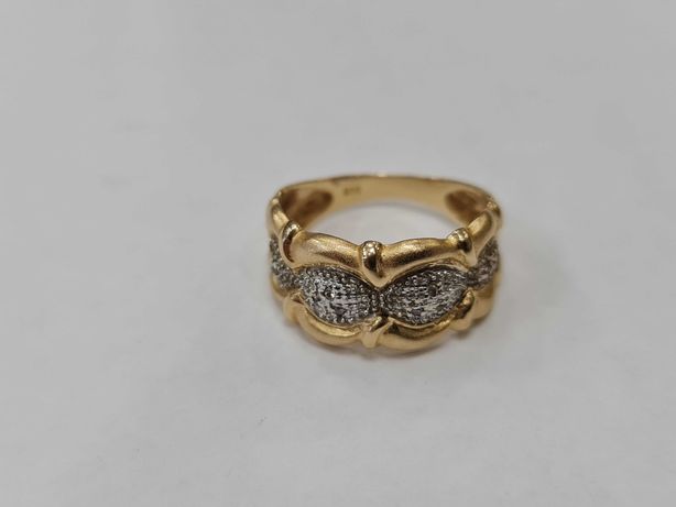 10 brylantów! Złoty pierścionek/ 585/ 4.22 gram/ R17