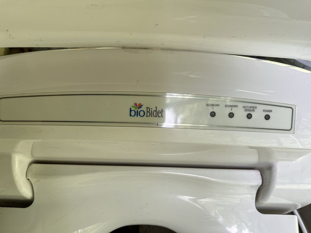 Nakladka na toalete BioBidet bidet lazienka niepelnosprawnych