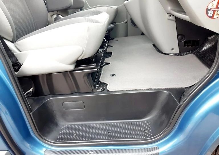 Opel vivaro 2,5L1H1