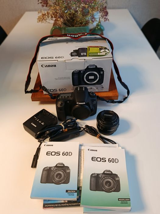 Canon EOS 60D plus Yongnuo 50mm