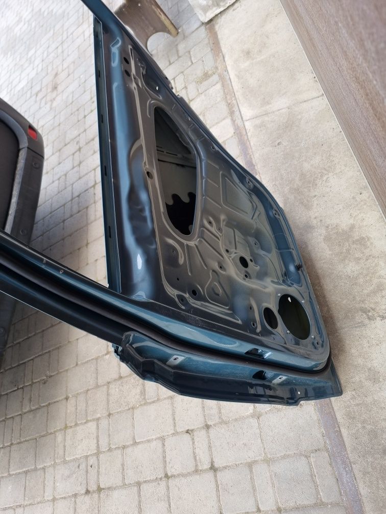 Двері задні праві VW Tiguan 5NL USA Allspace 2016-2023р.