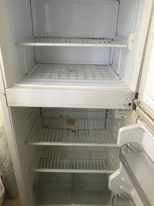 Продам холодилтник Днепр с шведским компрессором рабочий
