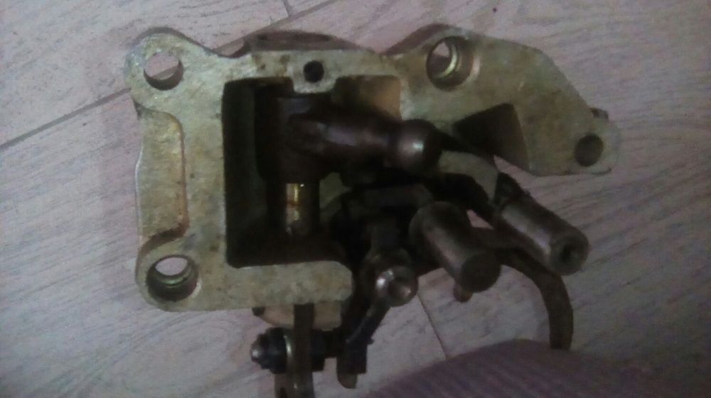 Вилка передач-механизм