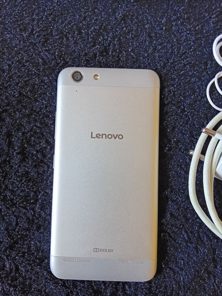 Telefon Lenovo K5+ ładowarka + pudełko + słuchawki