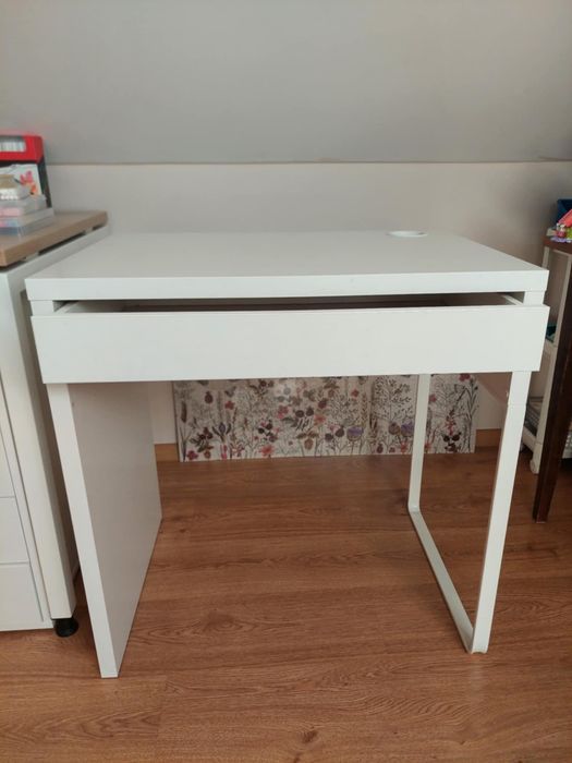 Biurko MICKE plus krzesło SKALBERG - IKEA