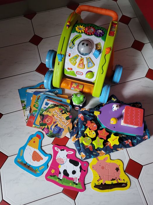 Zestaw zabawek chodzik stół aktywności Fisher Price książki sorter