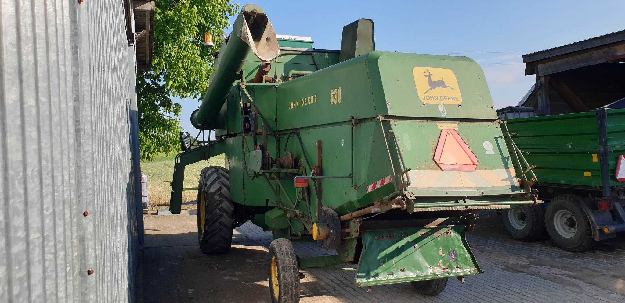 kombajn John Deere 630