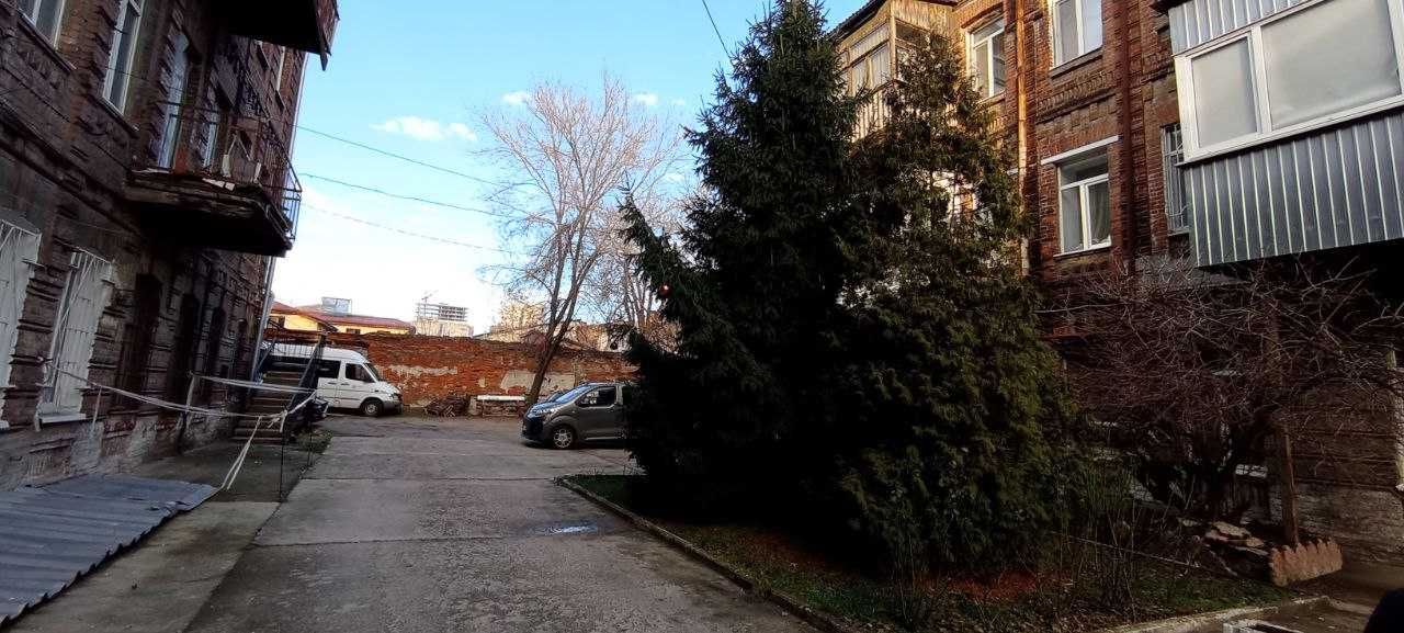 Аренда офиса 90м с парковкой в Центре ( для ІТ компании)