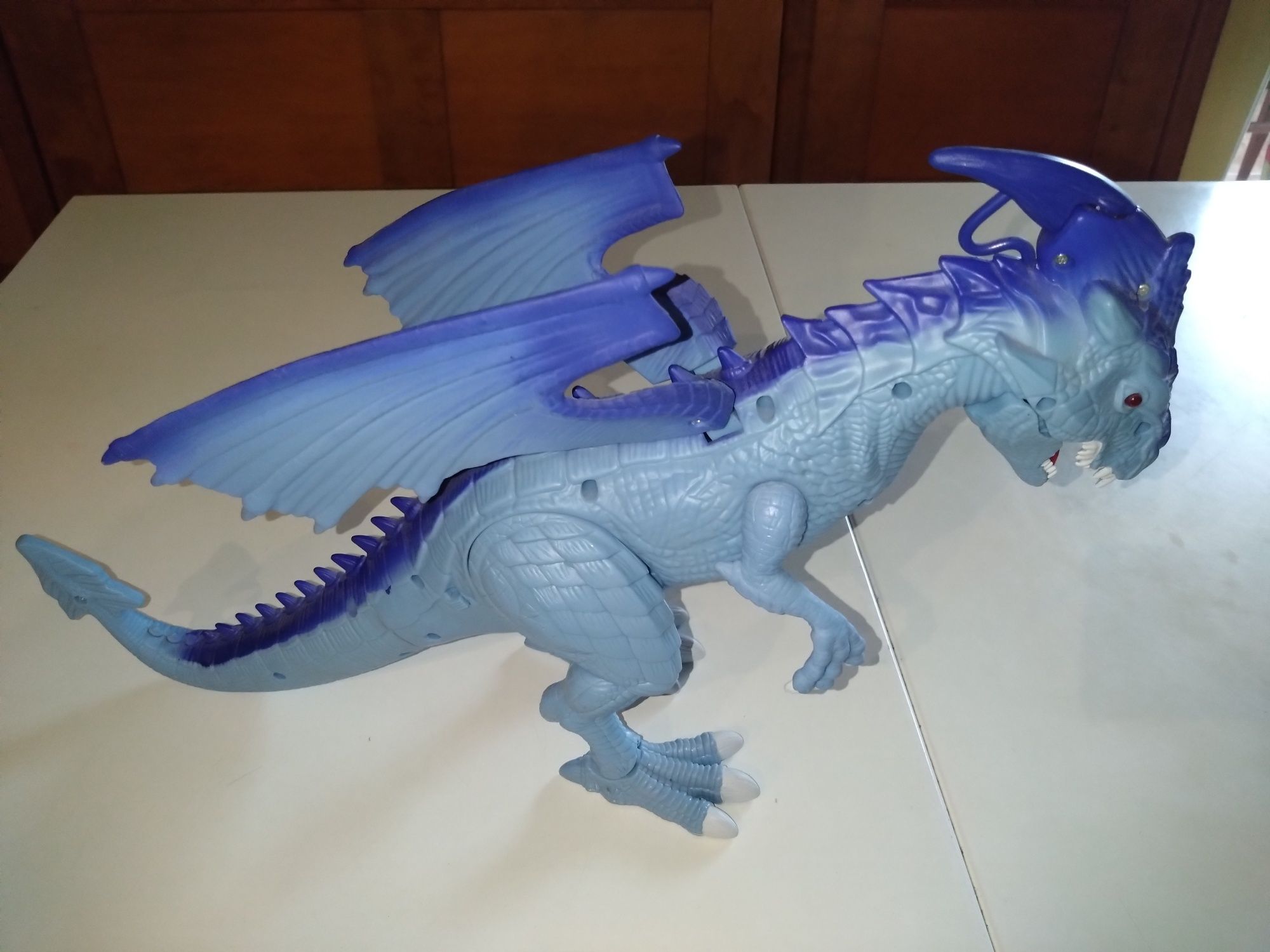 Dinozaur Megasaur interaktywna zabawka stan jak nowy