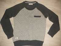 Reserved 110 sweter w sportowym stylu