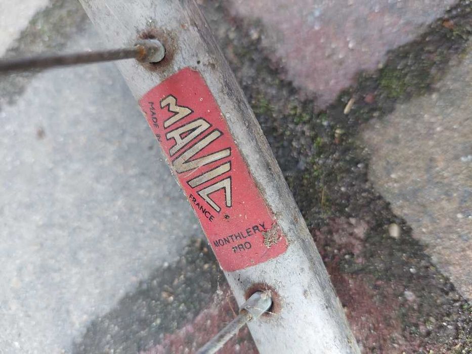 Rower wyścigowy szosowy.