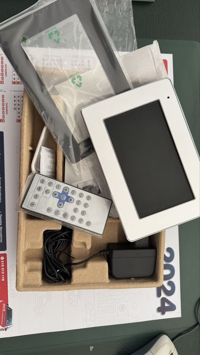 Monitor para fotos digitais, novo