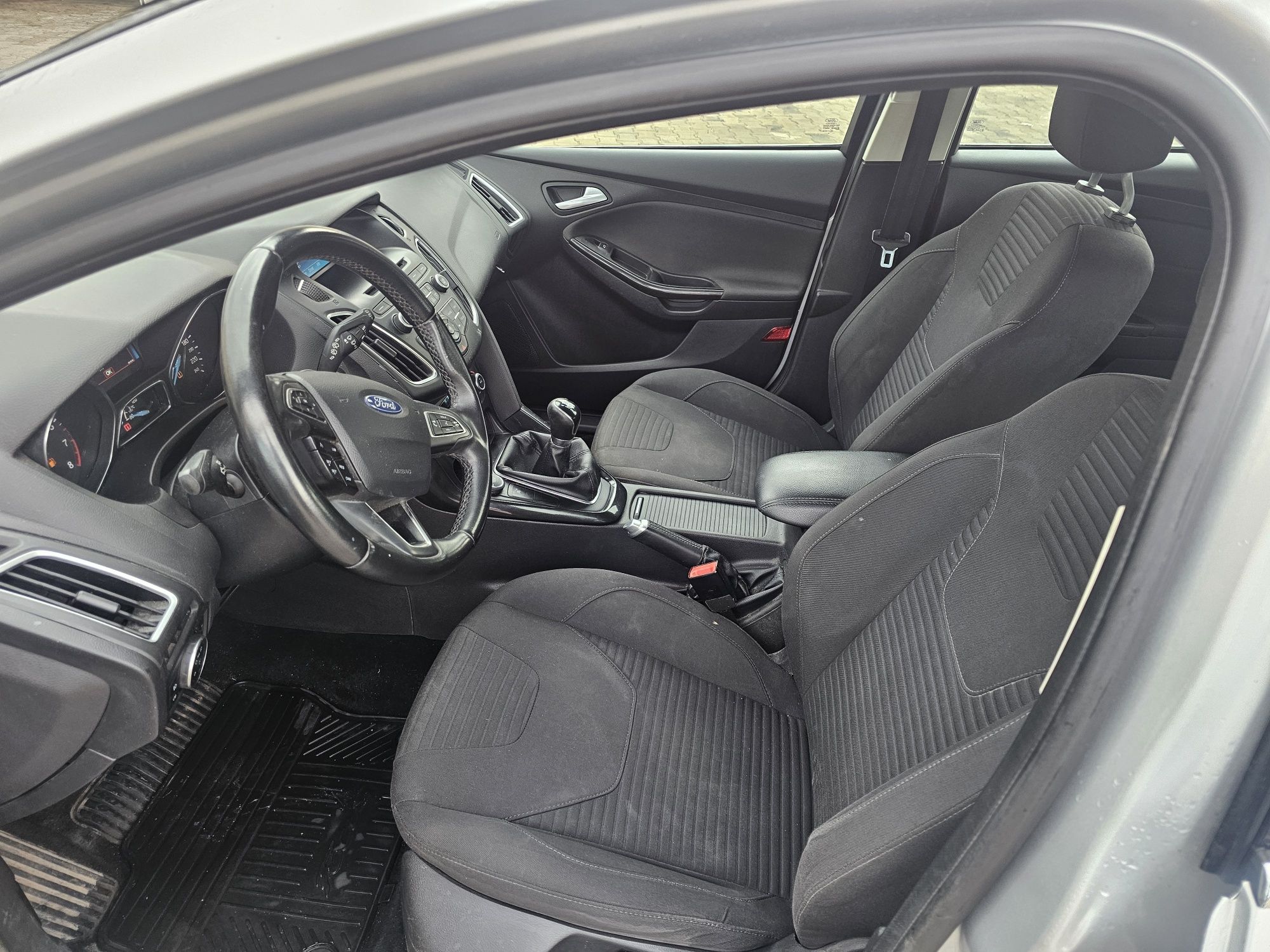 Ford Focus 1.0 EcoBoost,2015, Alu ,klimatronic,