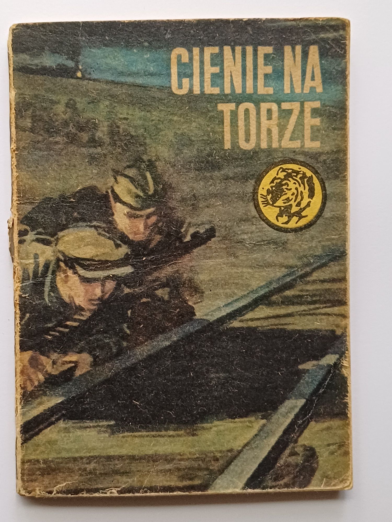 Żółty Tygrys * Cienie na torze * 7/77