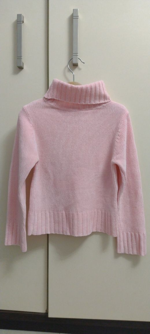 Jasno różowy sweterek 116