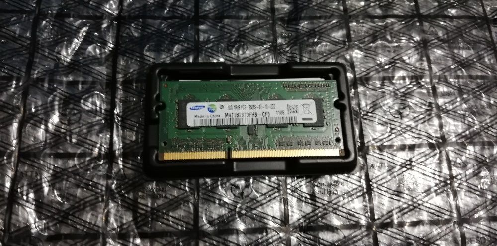 Memória Portatil 1 Gb PC3-8500S