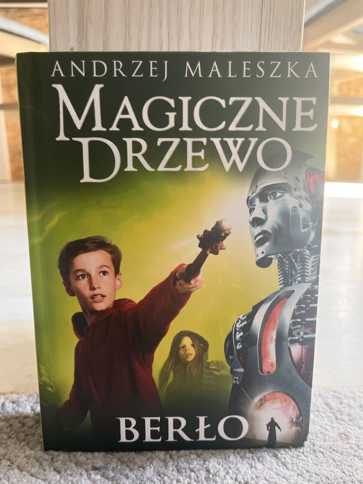 Ksiazka z serii Magiczne Drzewo