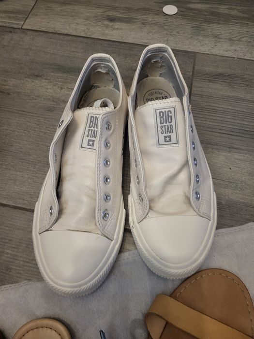 Sprzedam buty tanio!