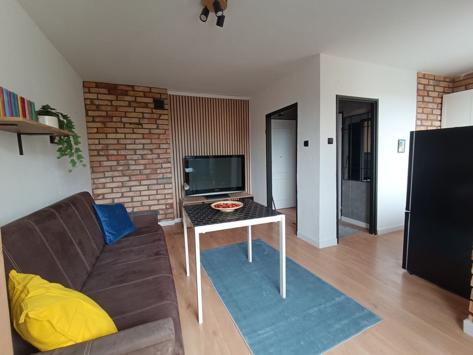 Stylowa kawalerka z balkonem – gotowa do zamieszkania ul. Piastów