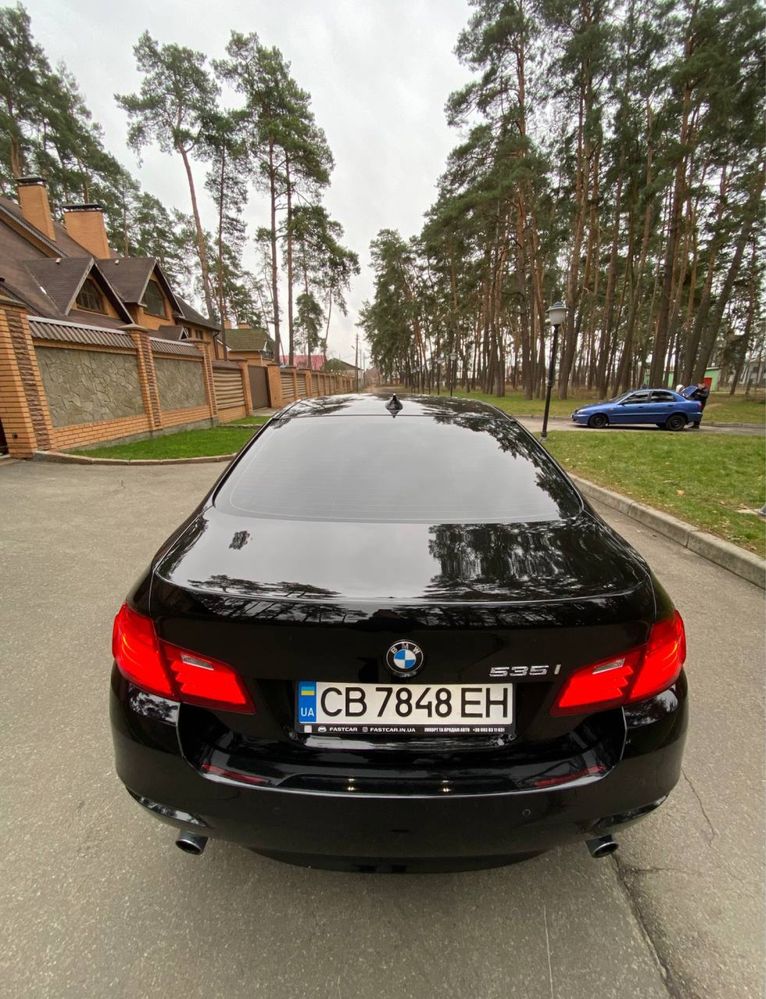 BMW F10 535 /306 л.с
