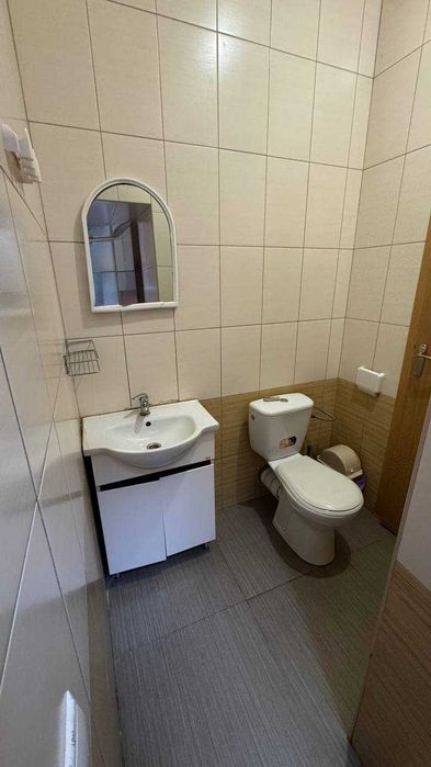Продам 3-поверхове приміщення в центрі міста
 вул. Моссаковського, 1