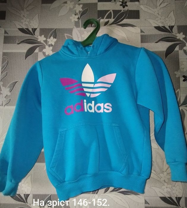 Одяг на дівчинку