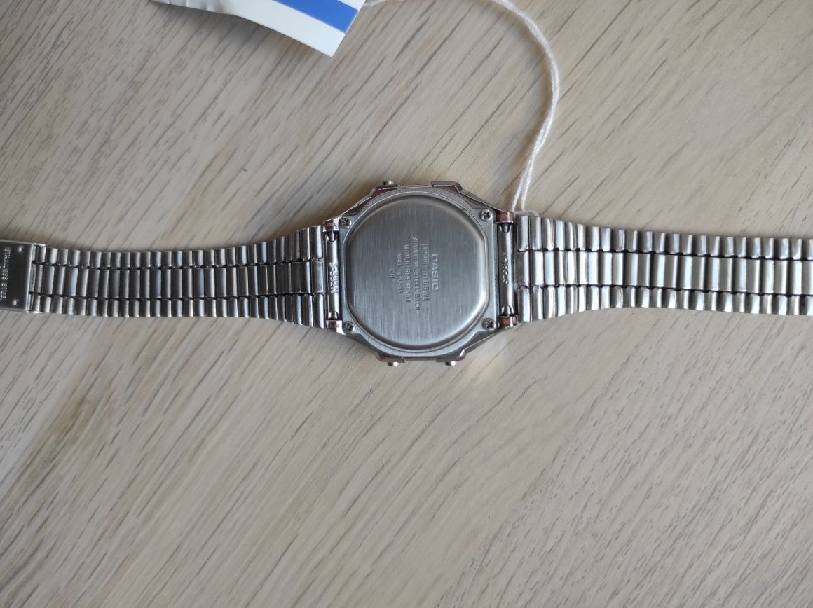 Zegarek Casio A168WEM-1EF retro
