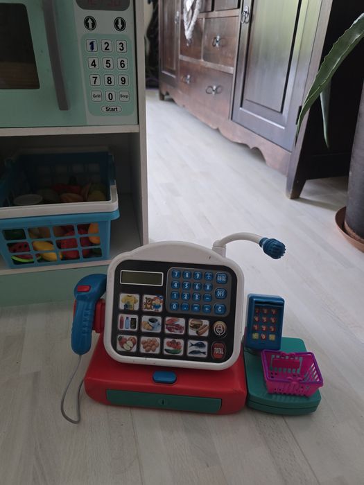 Kasa dla dzieci z funkcją kalkulatora