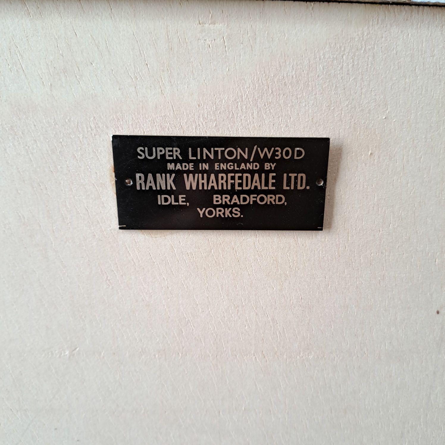 Colunas Wharfedale Super Linton